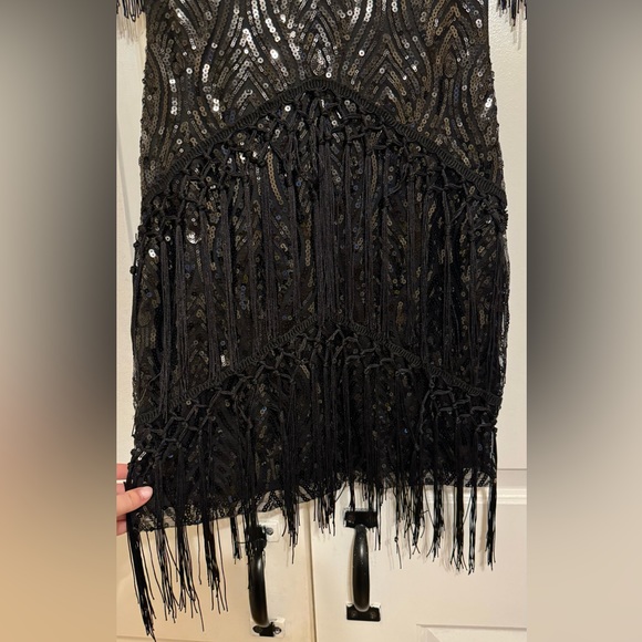 BABEYOND 1920s Sparkly Sequin Bodycon Flapper
Dress - Picture 8 of 8